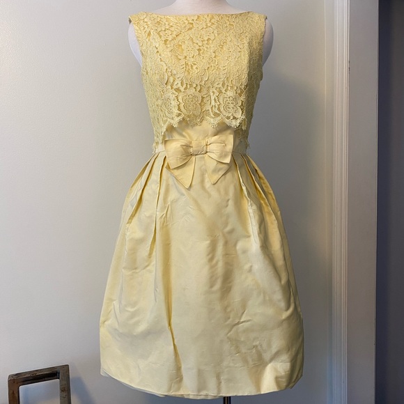 Vintage Dresses & Skirts - Soft Canary Yellow Cupcake Lace Party Dress